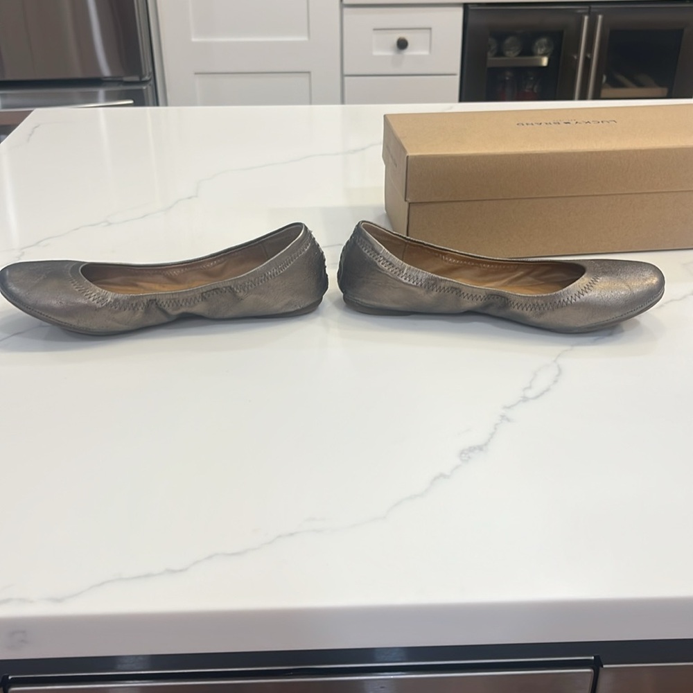 Lucky Brand flats - Picture 4 of 9